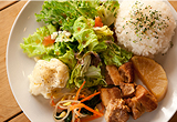 サロカフェランチ　saloの木こりプレート